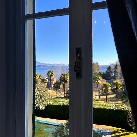 Dimora Vista Con Piscina Lesa