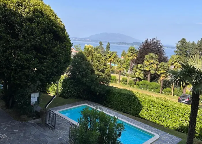 Dimora Vista Con Piscina